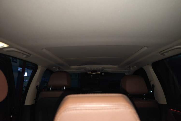 Used BMW X5 2013 xDrive35i Leading Model Headliner