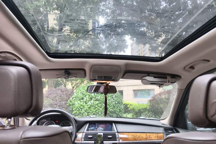 Used BMW X5 2013 xDrive35i Leading Model Headliner