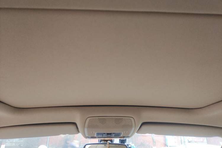 Used BMW X5 2013 xDrive35i Leading Model Headliner