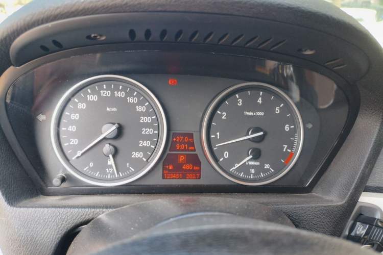 Used BMW X5 2013 xDrive35i Middle East version Instrument Cluster