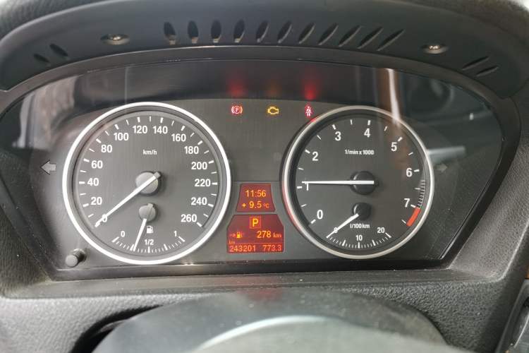 Used BMW X5 2013 xDrive35i Luxury Model Instrument Cluster