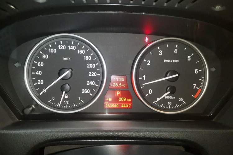 Used BMW X5 2013 xDrive35i Luxury Edition Instrument Cluster