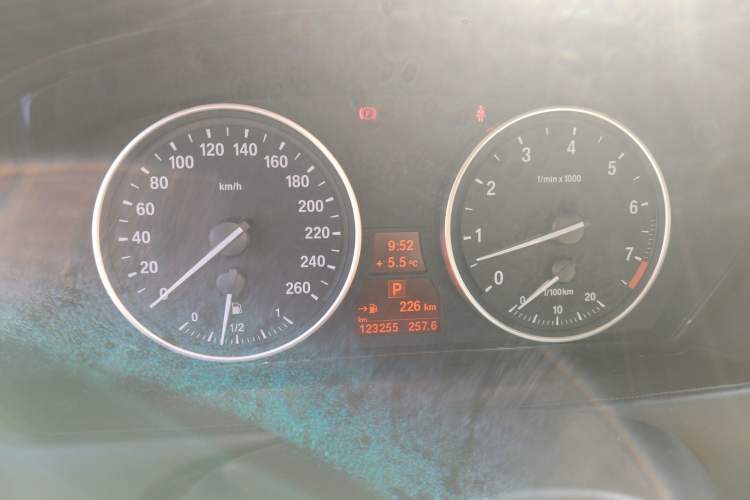Used BMW X5 2013 xDrive40i Instrument Cluster