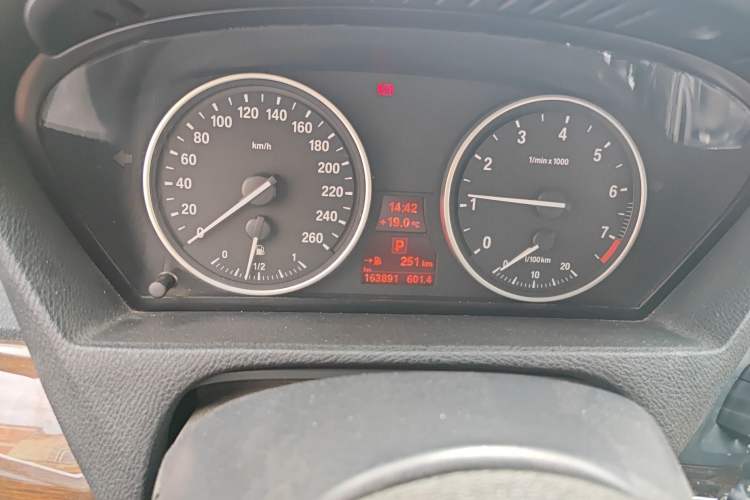 Used BMW X5 2013 xDrive35i Luxury Edition Instrument Cluster