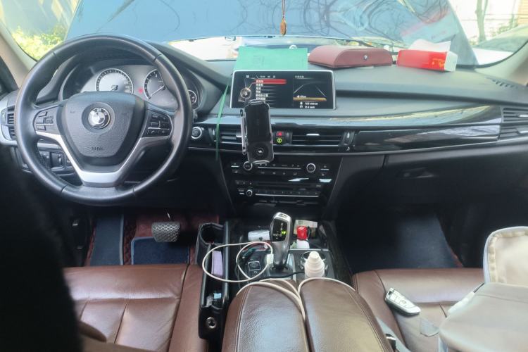 Used BMW X5 2013 xDrive35i Luxury Edition Interior 2