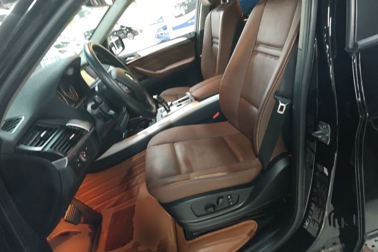 Used BMW X5  Left Front Seat