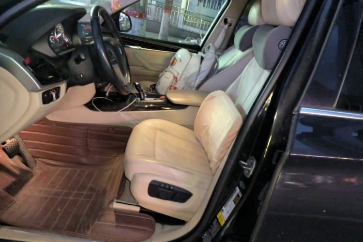 Used BMW X5  Left Front Seat