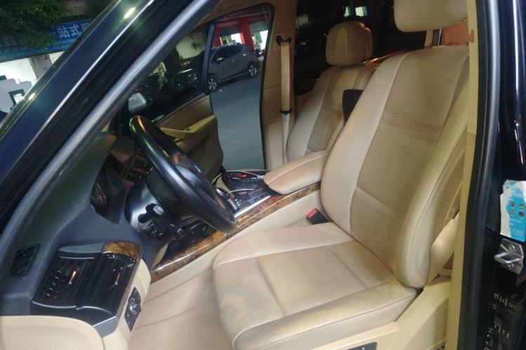 Used BMW X5 2013 xDrive35i Luxury Model Left Front Seat