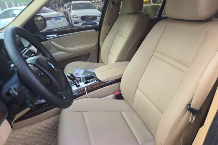 Used BMW X5 2013 xDrive35i Leading Model Left Front Seat
