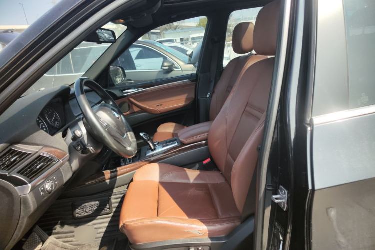 Used BMW X5 2013 xDrive35i Leading Model Left Front Seat