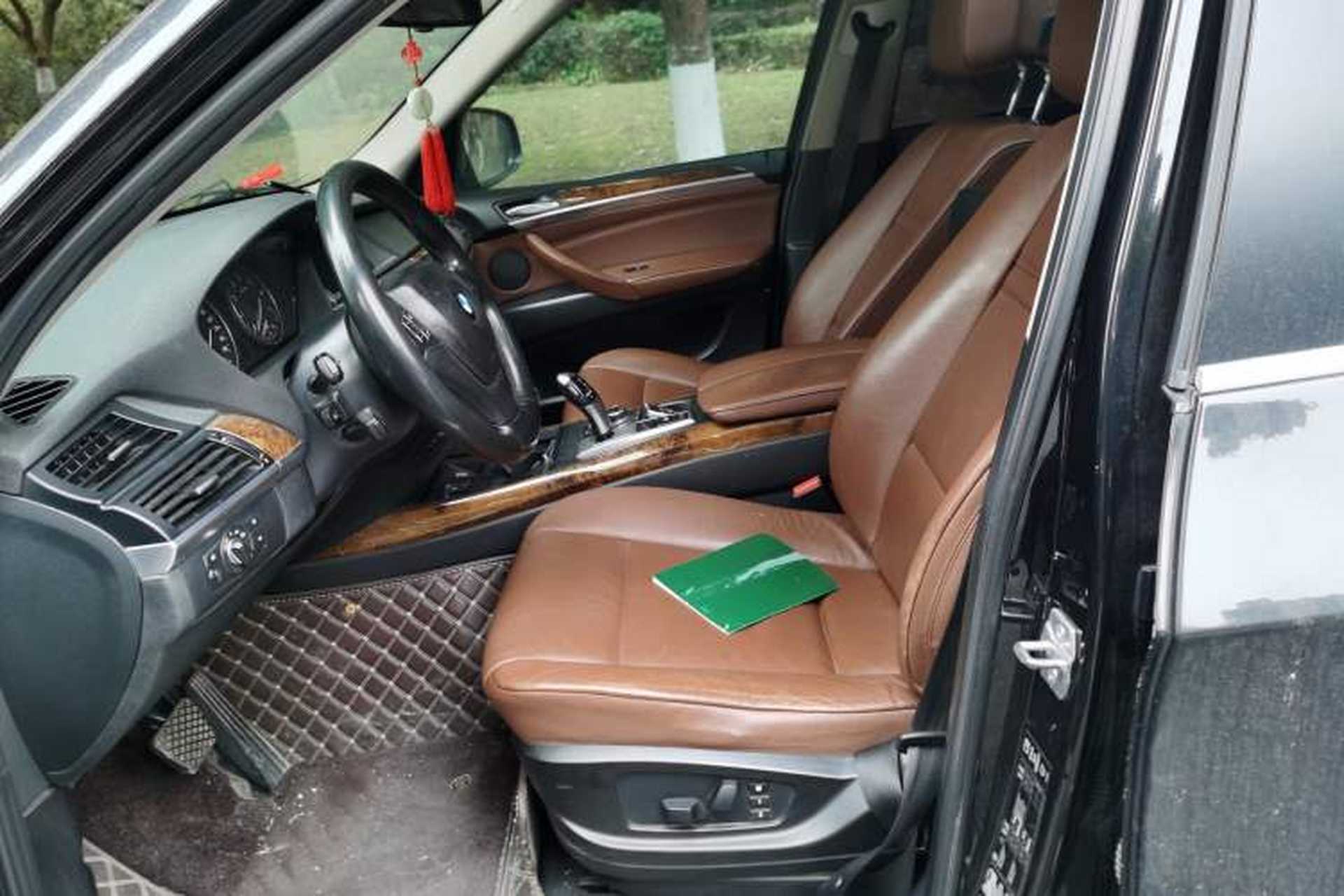 Used BMW X5 2013 xDrive35i Luxury Model Left Front Seat