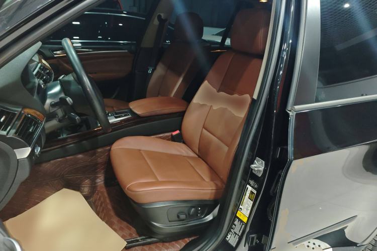 Used BMW X5 2013 xDrive35i U.S. specification Left Front Seat