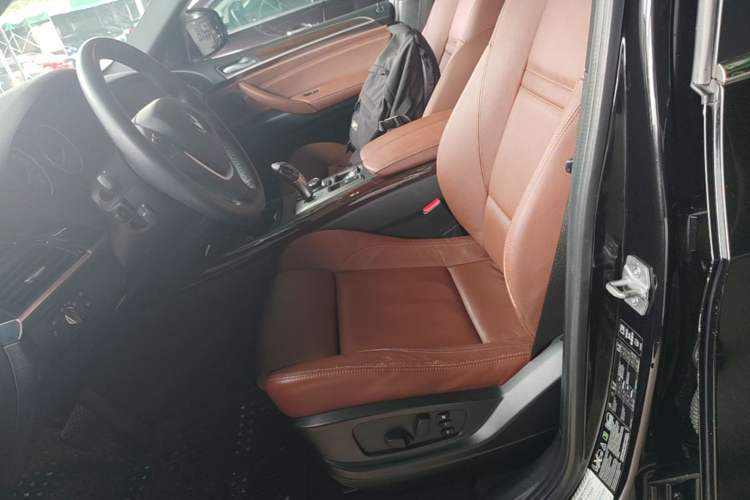 Used BMW X5 2013 xDrive35i Luxury Edition Left Front Seat