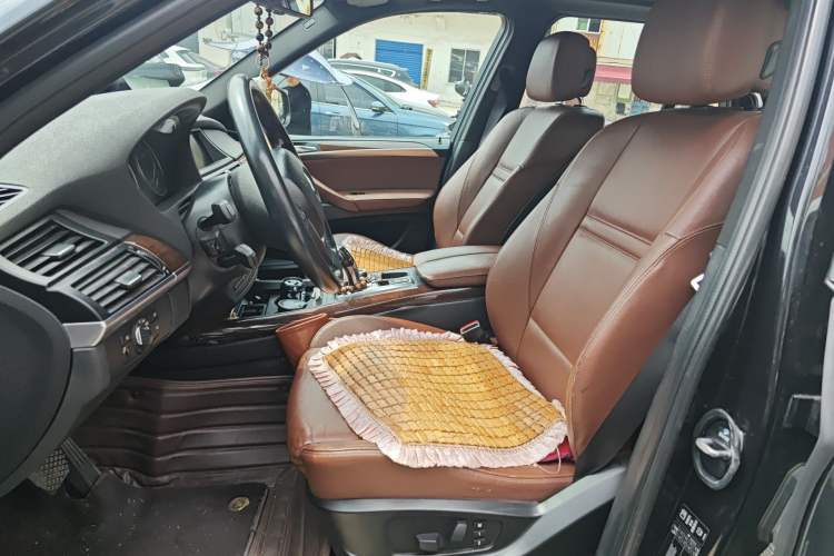 Used BMW X5 2013 xDrive35i Luxury Edition Left Front Seat