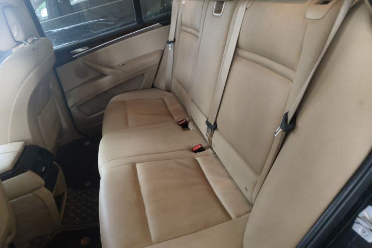 Used BMW X5 2013 xDrive35i U.S. specification Left Rear Seat