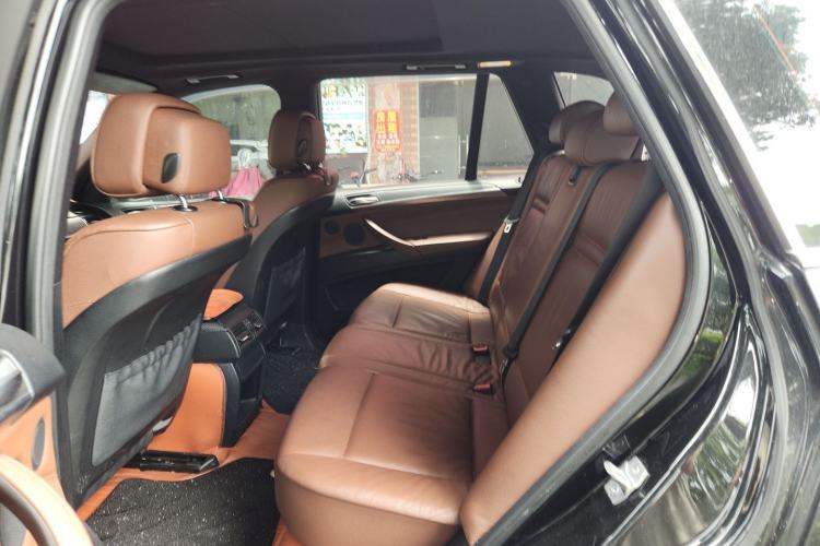 Used BMW X5  Left Rear Seat