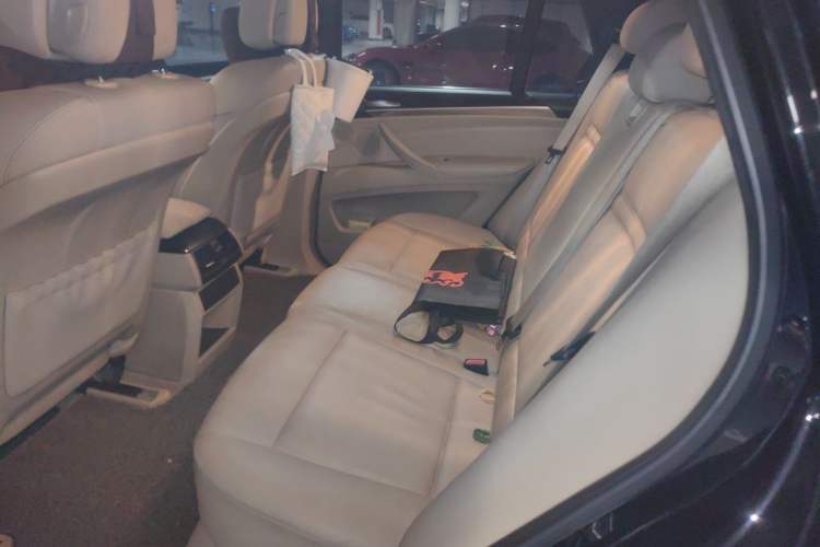 Used BMW X5 2013 xDrive35i Luxury Edition Left Rear Seat