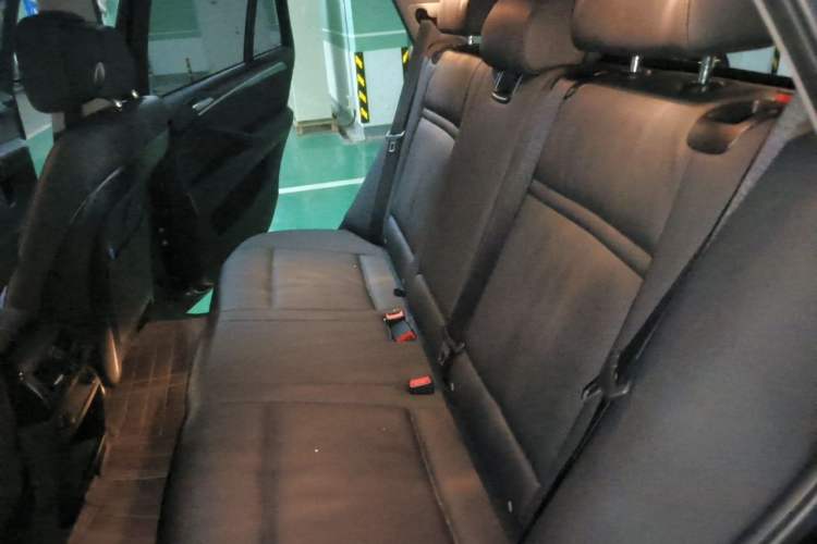 Used BMW X5 2013 xDrive35i U.S. specification Left Rear Seat