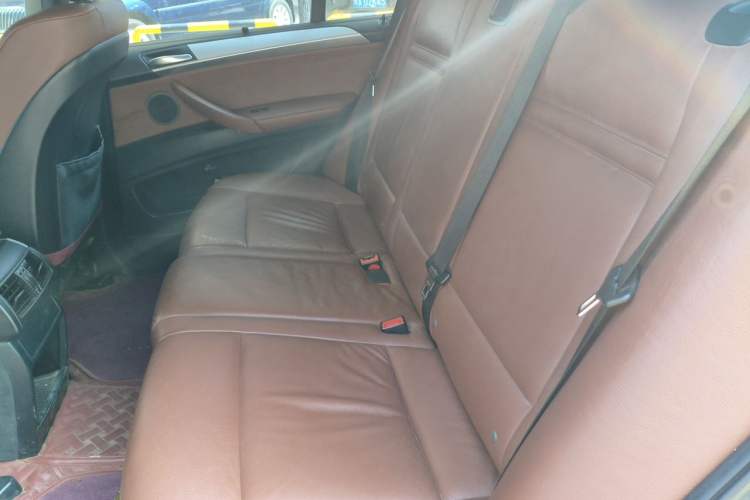 Used BMW X5 2013 xDrive35i Middle East version Left Rear Seat