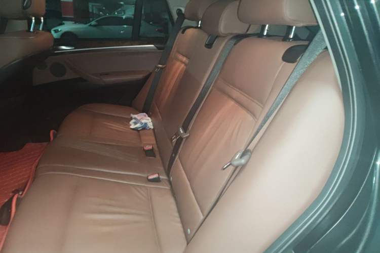 Used BMW X5 2013 xDrive35i Leading Model Left Rear Seat