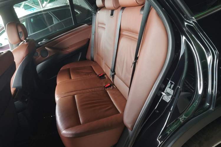 Used BMW X5 2013 xDrive35i Luxury Edition Left Rear Seat