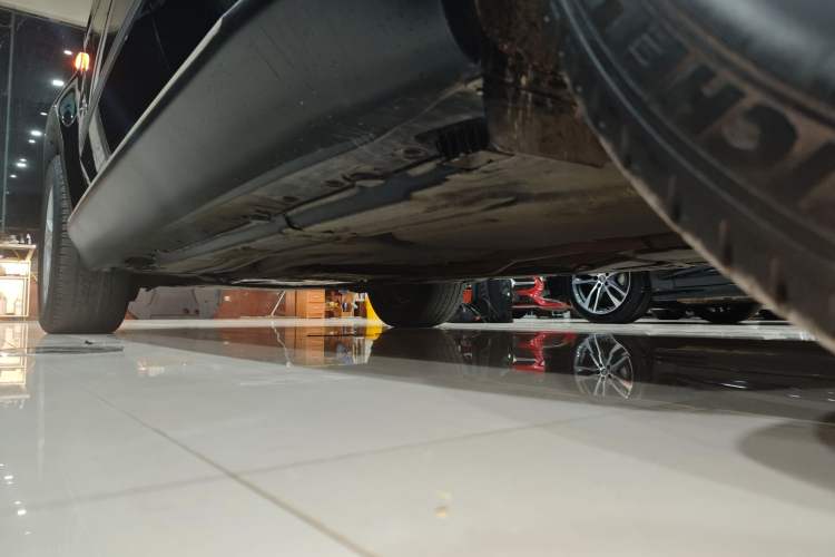 Used BMW X5 2013 xDrive35i U.S. specification Left Side Sill