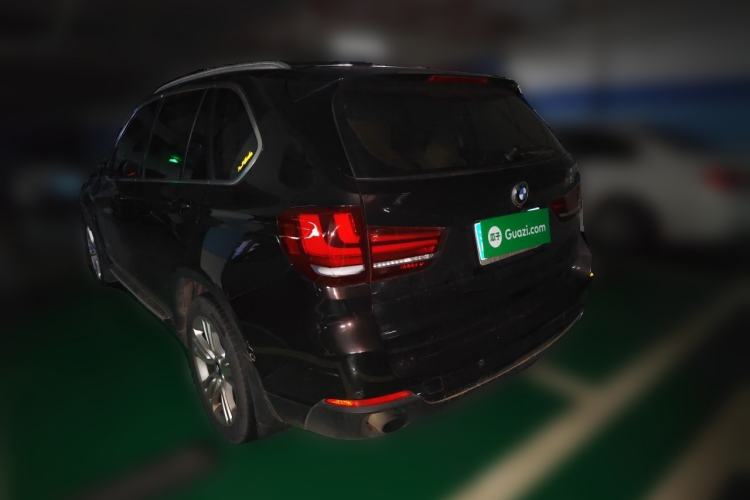 Used BMW X5 2013 xDrive35i Leading Model Rear Left 45 Deg