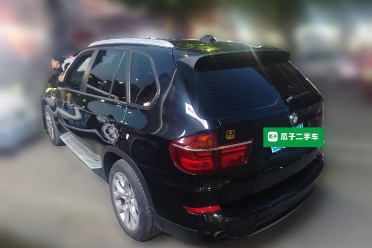 Used BMW X5 2013 xDrive35i Luxury Model Rear Left 45 Deg