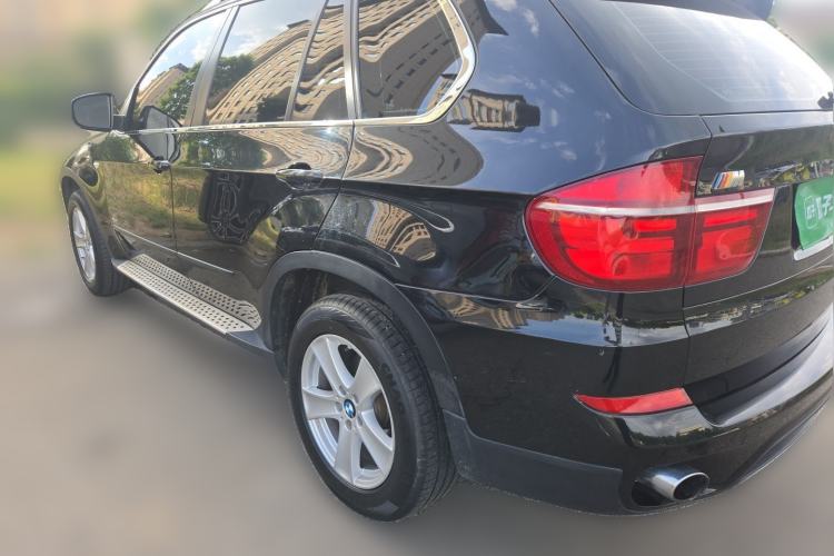 Used BMW X5 2013 xDrive35i Leading Model Rear Left 45 Deg