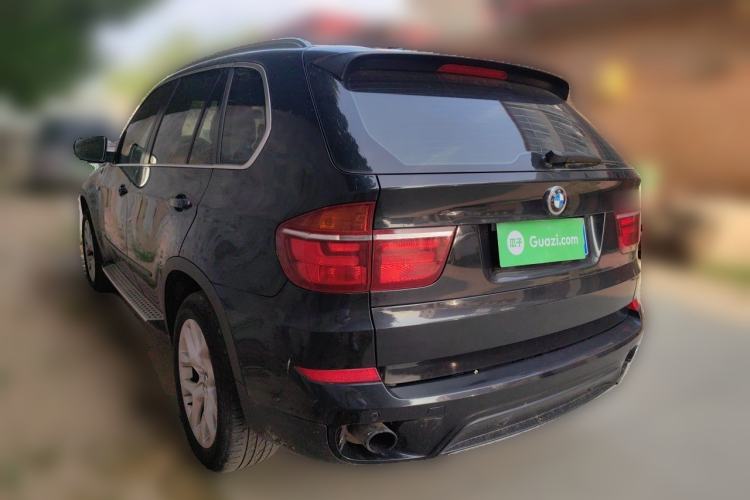 Used BMW X5 2013 xDrive35i Luxury Model Rear Left 45 Deg