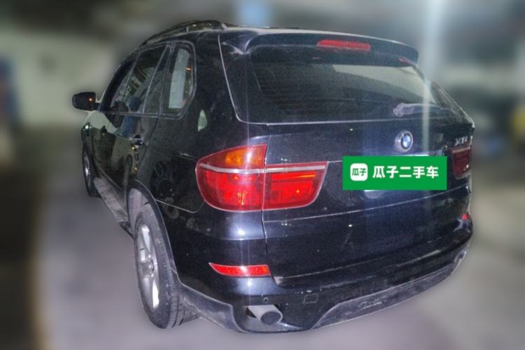 Used BMW X5 2013 xDrive35i Leading Model Rear Left 45 Deg