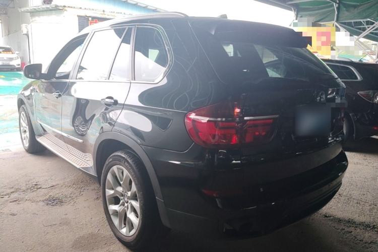 Used BMW X5 2013 xDrive35i Luxury Edition Rear Left 45 Deg