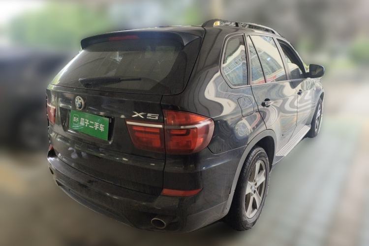 Used BMW X5 2013 xDrive35i U.S. specification Rear Right 45 Deg