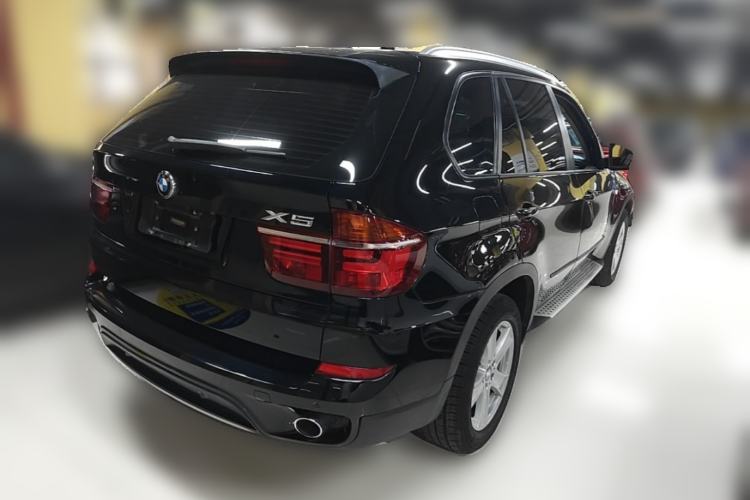 Used BMW X5  Rear Right 45 Deg
