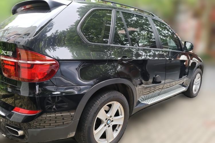 Used BMW X5 2013 xDrive35i Leading Model Rear Right 45 Deg