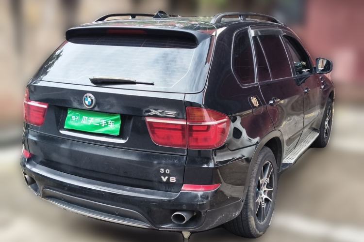 Used BMW X5 2013 xDrive35i Leading Model Rear Right 45 Deg