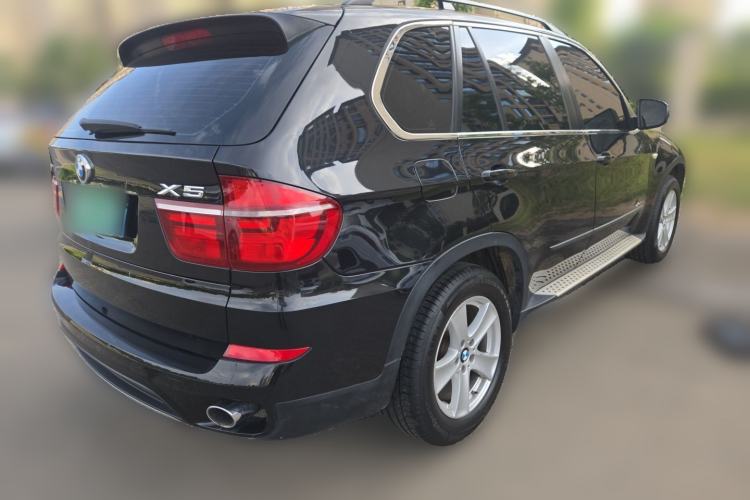 Used BMW X5 2013 xDrive35i Leading Model Rear Right 45 Deg