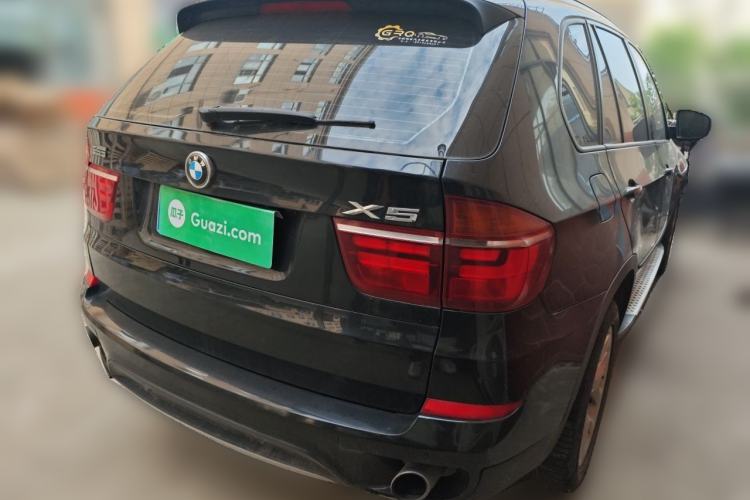 Used BMW X5 2013 xDrive35i Leading Model Rear Right 45 Deg