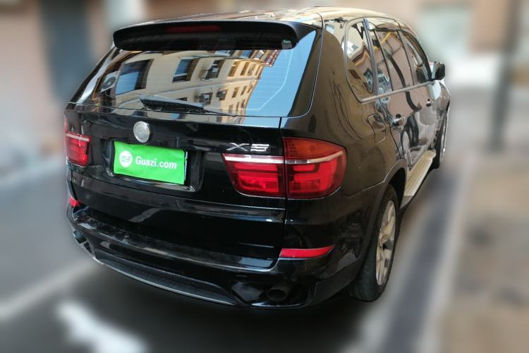 Used BMW X5 2013 xDrive35i Leading Model Rear Right 45 Deg