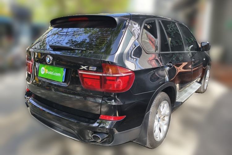 Used BMW X5 2013 xDrive35i Leading Model Rear Right 45 Deg