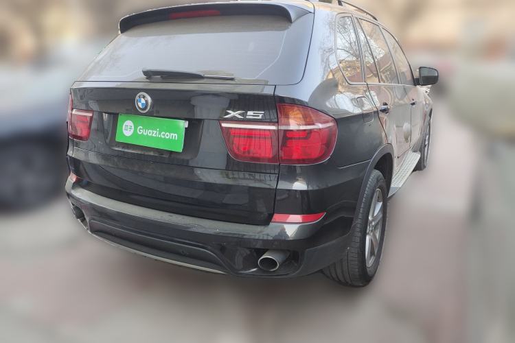 Used BMW X5 2013 xDrive35i Leading Model Rear Right 45 Deg