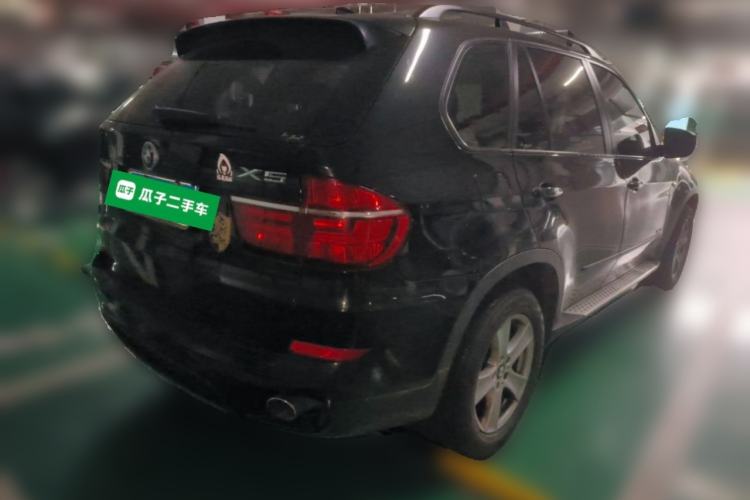 Used BMW X5 2013 xDrive35i U.S. specification Rear Right 45 Deg