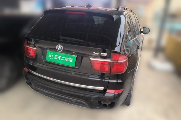 Used BMW X5 2013 xDrive35i Leading Model Rear Right 45 Deg