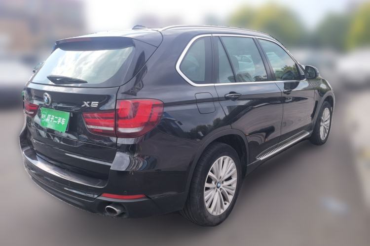Used BMW X5 2013 xDrive35i Luxury Edition Rear Right 45 Deg