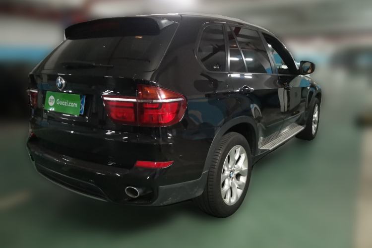 Used BMW X5 2013 xDrive35i Luxury Edition Rear Right 45 Deg