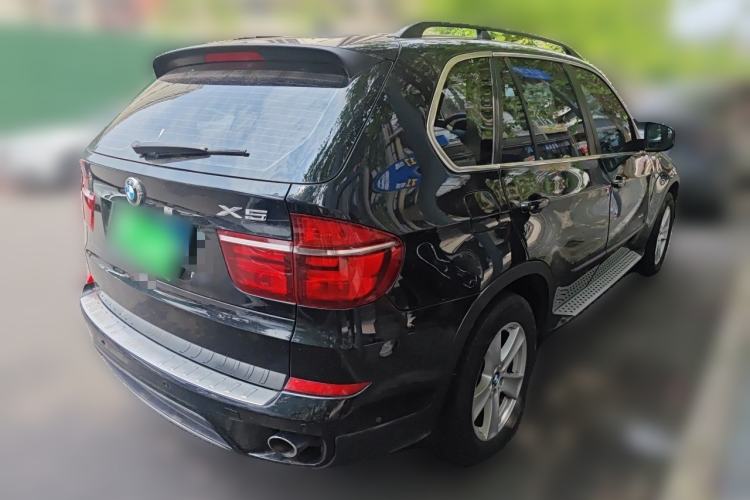 Used BMW X5 2013 xDrive35i Leading Model Rear Right 45 Deg