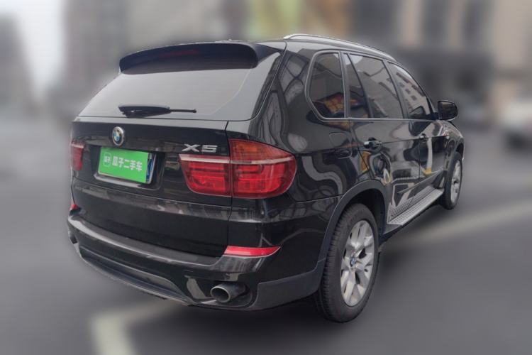 Used BMW X5 2013 xDrive35i Luxury Edition Rear Right 45 Deg