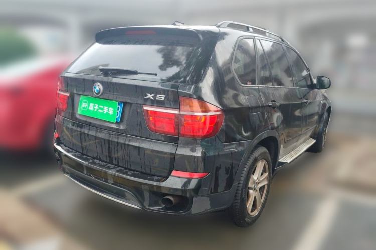 Used BMW X5 2013 xDrive35i Leading Model Rear Right 45 Deg