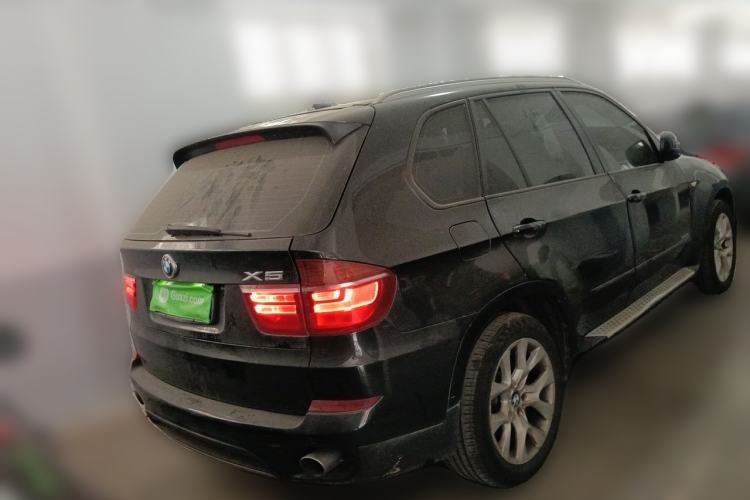 Used BMW X5 2013 xDrive35i Luxury Model Rear Right 45 Deg