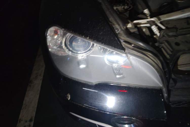 Used BMW X5 2013 xDrive35i Middle East version Right Front Headlight